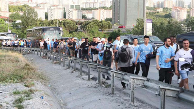 Atatürk Olimpiyat Stadı çevresinde trafik: Yüzlerce taraftar stada yürüyerek gitti
