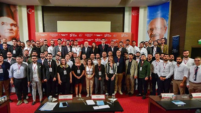 CHP lideri Kemal Kılıçdaroğlu, gençlik kolları il başkanlarıyla bir araya geldi