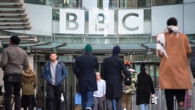 BBC'de skandal: İddiaların ardından 'bir erkek çalışan' görevden uzaklaştırıldı