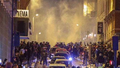 Fransa’da bir protestocunun ölümü nedeniyle 5 polis gözaltına alındı