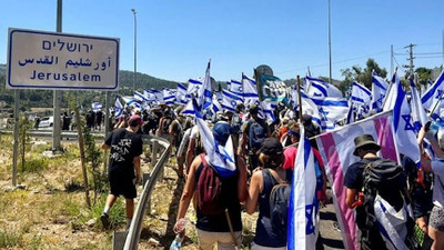 İsrail'de binlerce muhalif Kudüs'e yürüyor