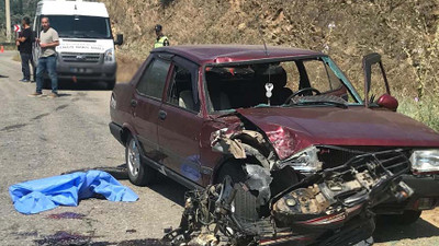 İzmir'de kaza: Otomobille çarpışan motosikletli hayatını kaybetti