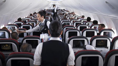 Uçakta kabin görevlisine taciz: 3 kişi gözaltına alındı