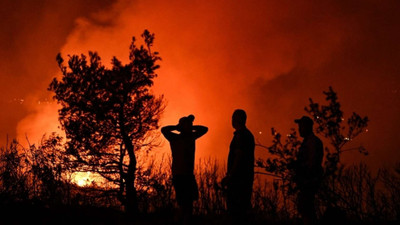 Kınık'ta orman yangını: 3 mahalle tedbir amaçlı boşaltıldı