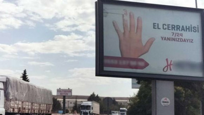 9 işçinin ellerini kaybettiği fabrikanın girişine konulan reklam panosu pes dedirtti