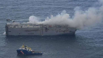 3 bin otomobil taşıyan gemideki yangın 10 gün sonra söndürüldü