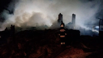 Erzurum'da yangın: 5 ev zarar gördü