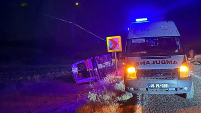Kahramanmaraş'ta hasta taşıyan ambulans devrildi: 5 yaralı