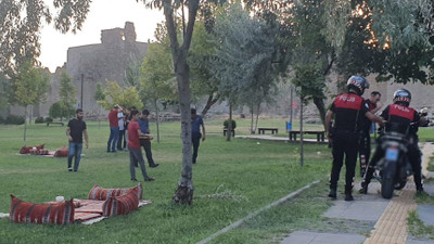 Diyarbakır'da çay bahçesinde silahlı saldırı