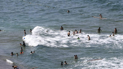 Riva'da yoğun dalga-akıntı nedeniyle bu hafta sonu denize girmek yasak