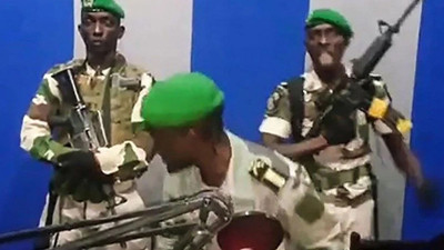 Gabon'da askeri darbe