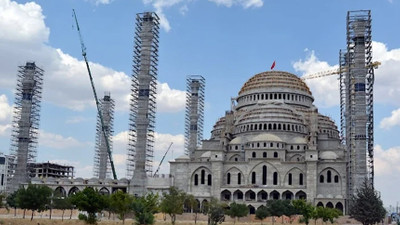 1 milyar TL’ye mal olacak Akkent Camii’nin çevre düzenlemesi ve ikmal işi ihalesi AKP'li isme verildi