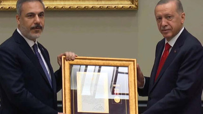 Erdoğan'dan Hakan Fidan'a 'üstün hizmet madalyası'