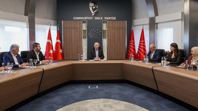 Kılıçdaroğlu, partisinin Ankara İl Başkanı ile ilçe başkanlarıyla bir araya geldi