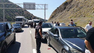 Kemal Kılıçdaroğlu'nun konvoyu kaza yaptı: 2'si gazeteci 4 yaralı