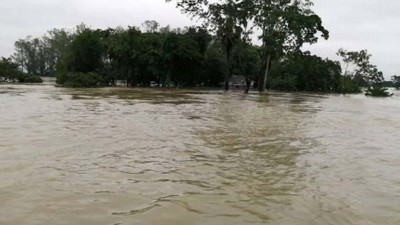 Muson yağmurları sele neden oldu: 29 kişi hayatını kaybetti