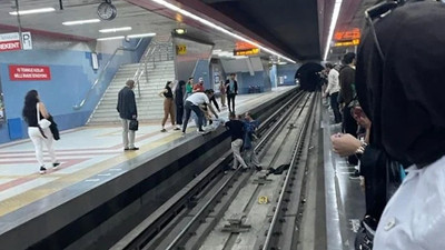 Metro durağında büyük panik