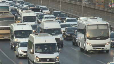 Okula uyum haftası başladı, İstanbul'da trafik yoğunluğu oluştu