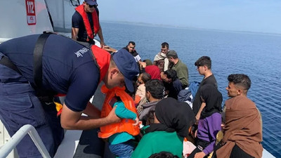 İzmir açıklarında 188 düzensiz göçmen yakalandı