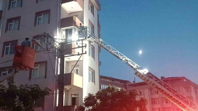 Elektrik panosundan yangın çıktı: Vatandaşlar mahsur kaldı