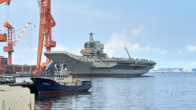 Tayvan'da gerilim: Çin'in Şandong uçak gemisi Tayvan Adası'na yaklaştı