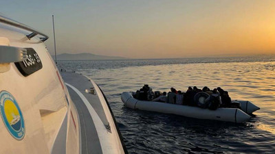 Yurt dışına çıkmaya çalışan 151 kaçak göçmen, İzmir açıklarında yakalandı