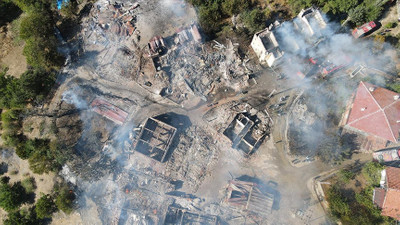 Kastamonu'da yangın çıktı, 10 ev yandı