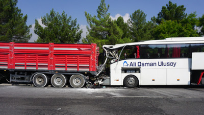 Yolcu otobüsü TIR’la çarpıştı: Çok sayıda ölü ve yaralı