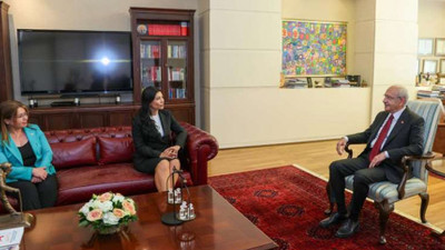 Kemal Kılıçdaroğlu, KKTC Meclis Başkan Yardımcısı Özdenefe ile görüştü