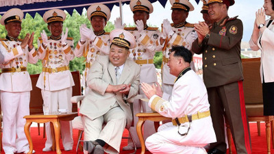 Kuzey Kore, ilk taktik nükleer denizaltısını tanıttı
