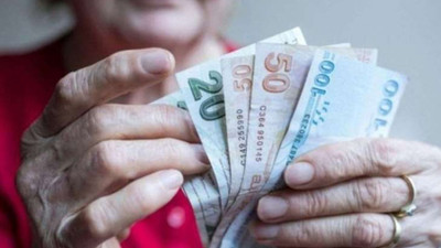 AKP'den emekli maaşlarına ilişkin açıklama