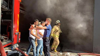 Zeytinburnu'nda 5 katlı binada yangın çıktı
