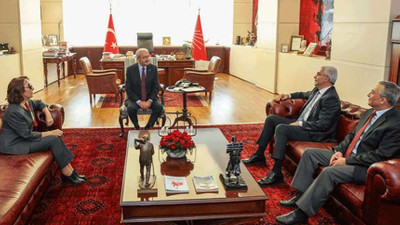 CHP lideri Kemal Kılıçdaroğlu, TDV yöneticileri ile bir araya geldi