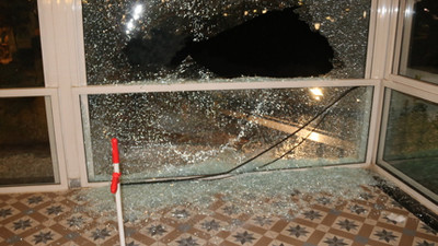 Diyarbakır’da iş yerlerine silahlı saldırı