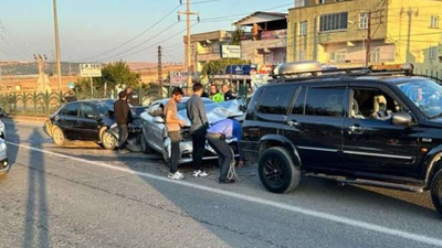 Diyarbakır'da zincirleme kaza: 3 yaralı