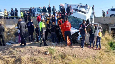 Aksaray'da işçi servisi kaza yaptı: 17 yaralı