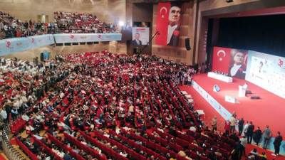 CHP İstanbul İl Başkan adayları, kongrede açıklamalarda buludu