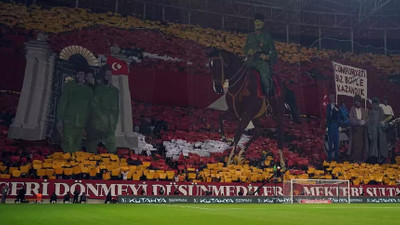 Galatasaray'dan Cumhuriyetin 100. yılına özel forma
