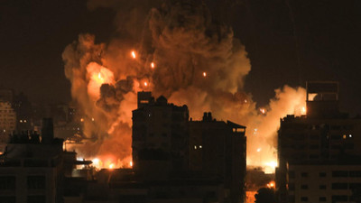 İsrail'den yeni saldırı iddiası! Esirler gece yarısına kadar serbest bırakılmazsa İsrail Gazze'ye saldıracak