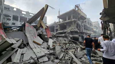 İsrail'den Gazze'de okula saldırı