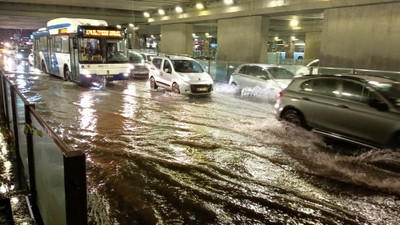 Ankara'da yolları su bastı