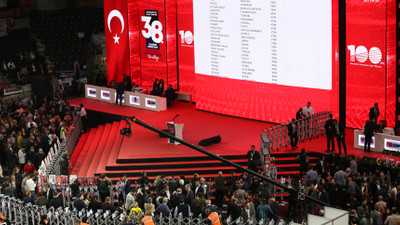CHP Kurultayı'nda ikinci gün: Parti Meclisi için anahtar listeler belli oldu