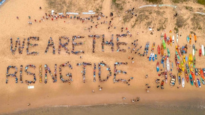 İklim aktivistleri kanolarla limanı kapattı: 104 gözaltı