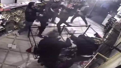 İstanbul'da iki grup arasında tekmeli, sopalı kavga