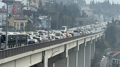 15 Temmuz Şehitler Köprüsü'nde 8 aracın karıştığı zincirleme kaza