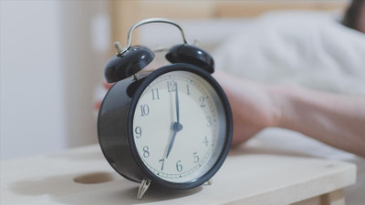Sabahları alarmı ertelemek sağlığı nasıl etkiliyor?