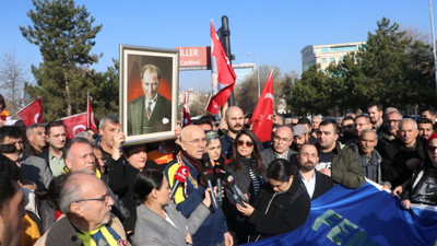 Yurttaşlar CHP'nin çağrısıyla Anıtkabir'e yürüdü: Türkiye laiktir, laik kalacak