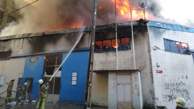 Maltepe'de iş yerinde yangın