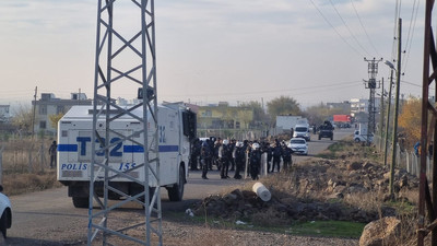 Diyarbakır'da kalabalığa ateş açıldı: Yaralılar var