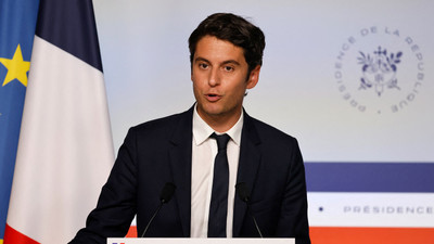 Fransa'nın yeni başbakanı 34 yaşındaki Gabriel Attal oldu